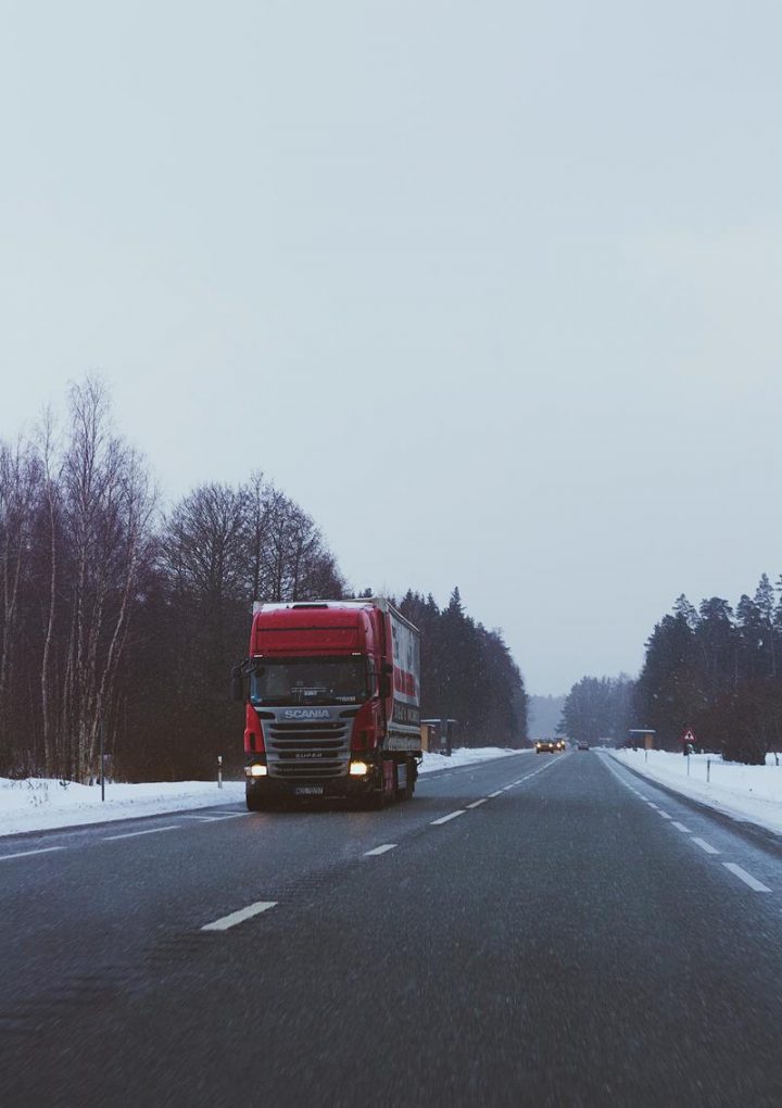 Korzyści z zakupu TIR-ów z pełną historią serwisową